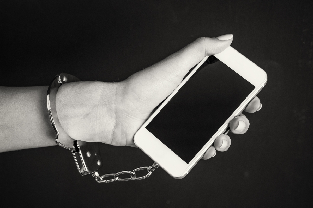 Threats, Violence and Smuggling Why Illegal Mobiles are Problematic